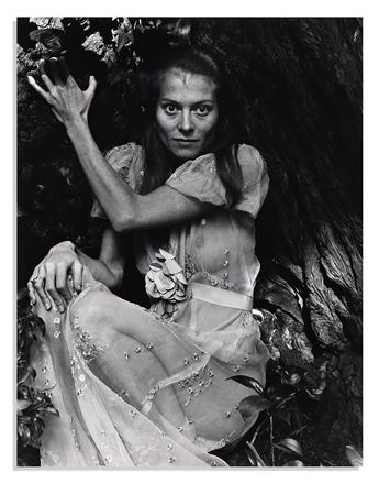 Dater, Judy (b. 1941) Ten Photographs.